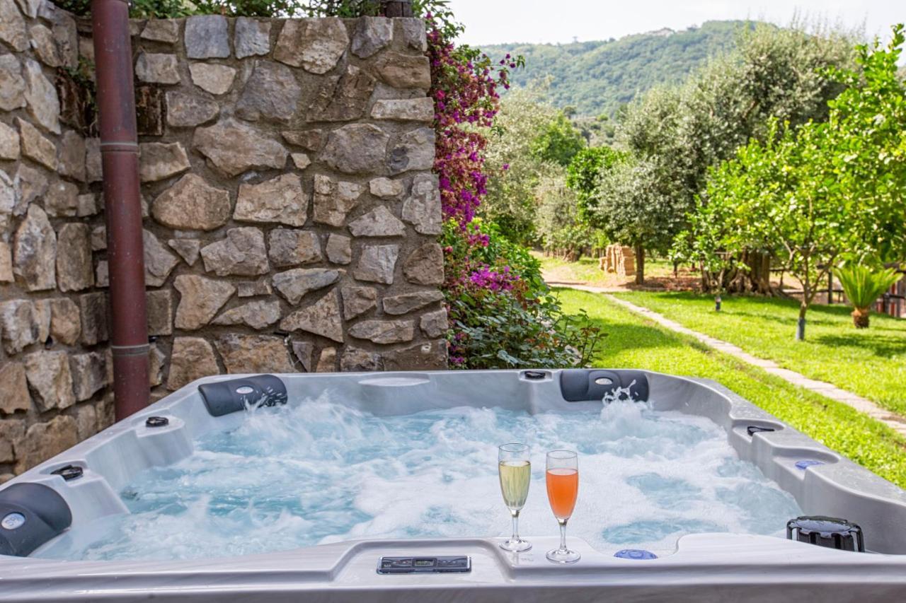 סורנטו Eterea Charming Suites מראה חיצוני תמונה